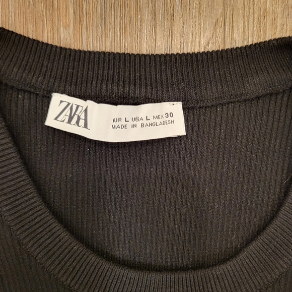 Zara  Striped Knit Sleeveless Top Size Large Black & White ( Instagram Favorite) - Picture 8 of 11
